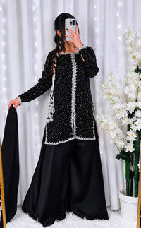 Channel Celebrity Glamour – Mahira Khan Inspired Black Beaded Set